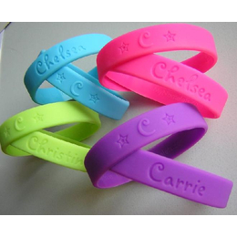 實(shí)用運(yùn)動(dòng)手環(huán)訂購(gòu)指南 聚焦百順硅塑膠制品專(zhuān)業(yè)制造